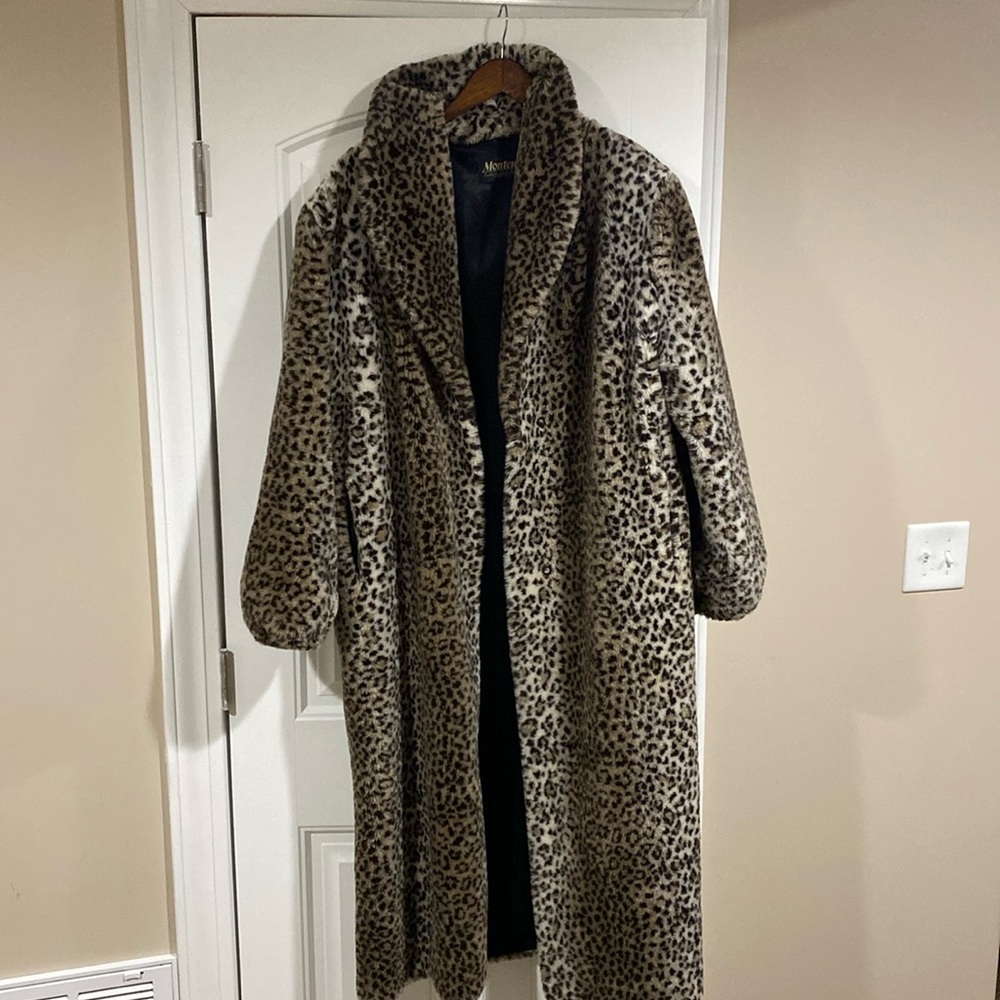 Vintage Long Faux Fur Cheetah Print Coat